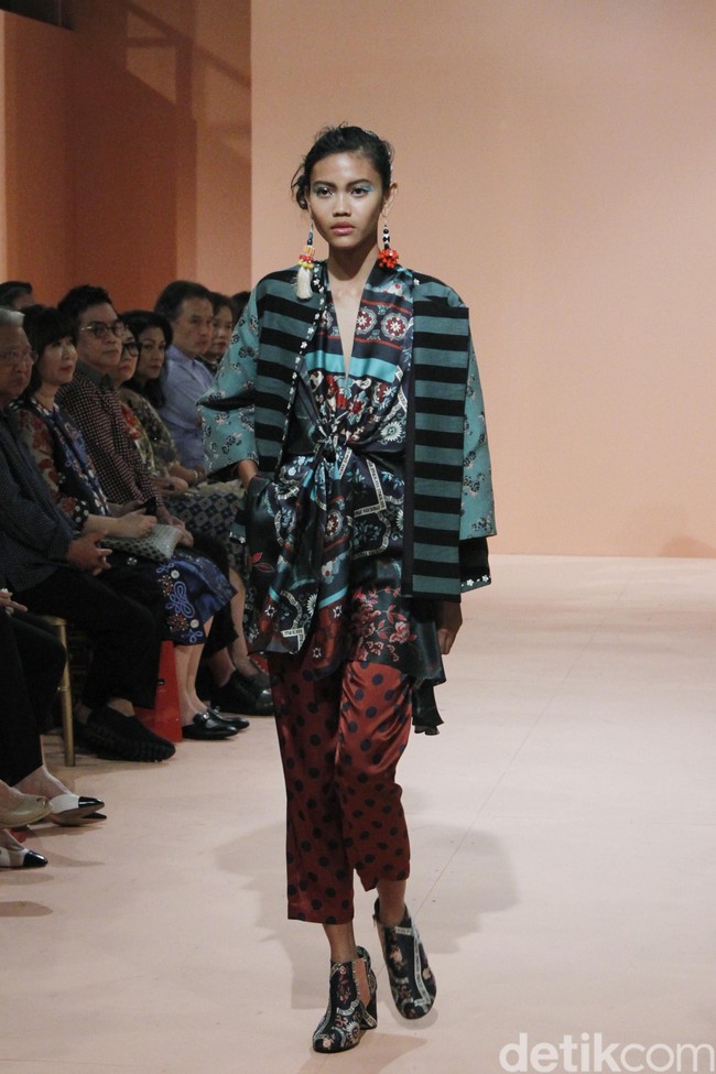 Rancangan terbaru Spring Summer 2019 Studio 133 Biyan dengan mengusung tema Juxtaposition yang diadakan di Hotel Dharmawangsa, Jakarta. Selasa [6/11/2018]. Foto: Mohammad Abduh/Wolipop  