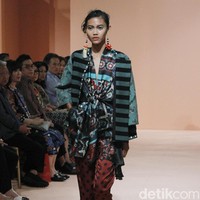 Rancangan terbaru Spring Summer 2019 Studio 133 Biyan dengan mengusung tema Juxtaposition yang diadakan di Hotel Dharmawangsa, Jakarta. Selasa [6/11/2018]. Foto: Mohammad Abduh/Wolipop  