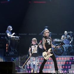 Heboh Pasangan Mesum di Konser Guns N Roses