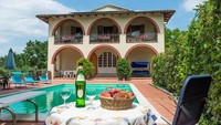 Hotel Il Querceto B&B di Perugia, Italia menggratiskan traveler menginap di sana. Asalkan, traveler bisa memperbaiki kerusakan listrik, pipa air atau pun kerusakan lain di hotel itu. (dok. Barter Week)