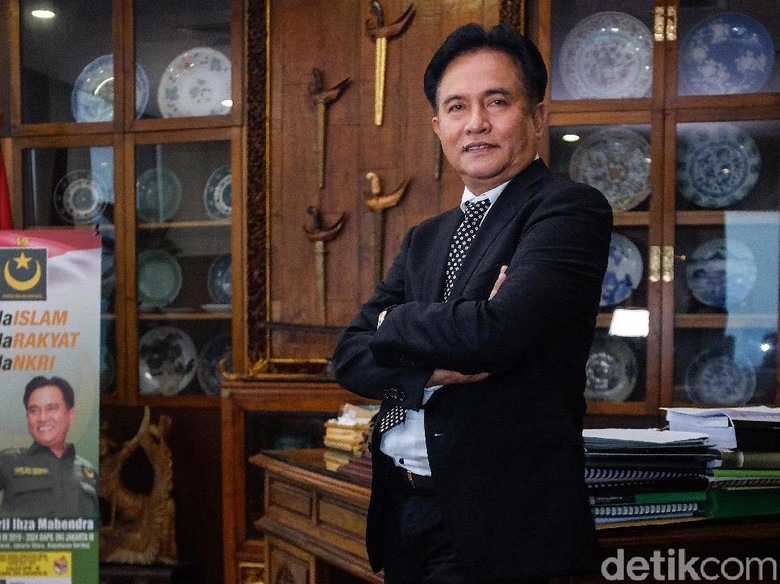 Yusril Tak Permasalahkan Rekam Jejak Pengacara Prabowo Yusril Tak Permasalahkan Rekam Jejak Pengacara Prabowo
