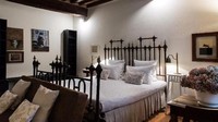 Terakhir ada AL Battistero dOro, sebuah penginapan di Kota Parma, Italia yang bisa diinapi traveler secara gratis. Asalkan traveler membantu pihak hotel untuk membuat video promosi hotel ini.  (dok. Barter Week)