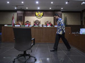 Terbukti Korupsi, Zumi Zola Siap Jalani Hukuman Penjara