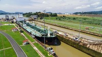 Sebelum adanya Terusan Panama, kapal-kapal berlayar di sekitar Cape Horn, Chile ujung Amerika Selatan. Prancis memulai pembangunannya pada akhir tahun 1800-an, kanal itu baru selesai tahun 1914 oleh Amerika Serikat (iStock)