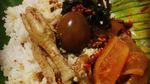 Pagi Ini Enaknya Sarapan Gudeg Ceker yang Gurih Hangat