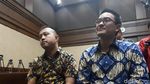 Potret 1.211 Lembar Tuntutan untuk Zumi Zola