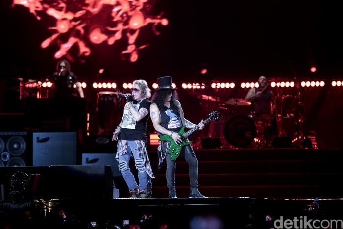 Konser Guns N Roses di GBK.