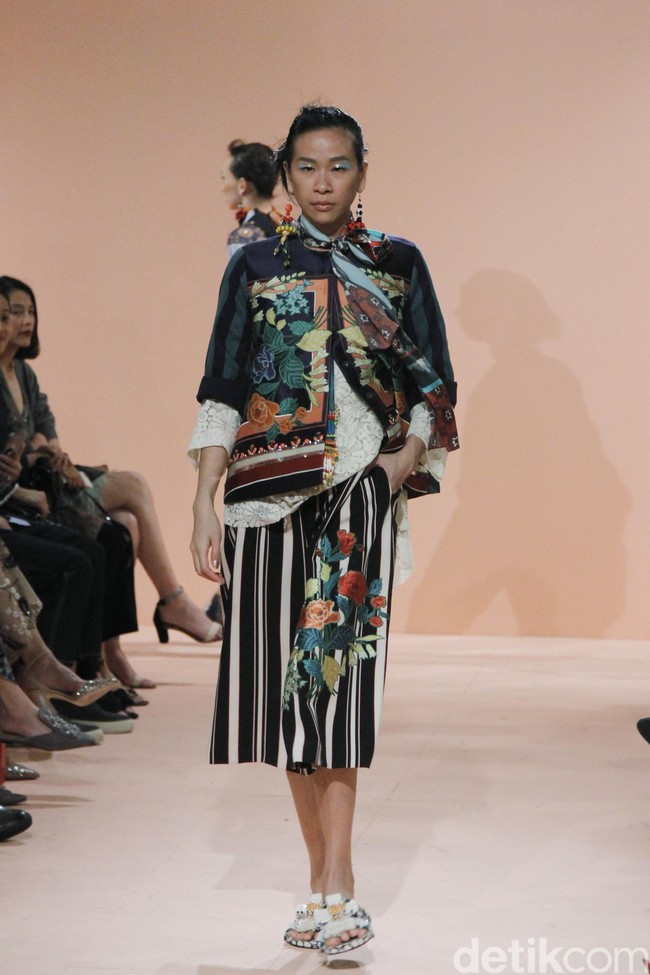 Rancangan terbaru Spring Summer 2019 Studio 133 Biyan dengan mengusung tema Juxtaposition yang diadakan di Hotel Dharmawangsa, Jakarta. Selasa [6/11/2018]. Foto: Mohammad Abduh/Wolipop  