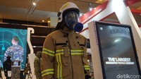 Mengenai harga untuk satu set seragam ia menjelaskan yaitu US$ 3.000 atau setara Rp 43 juta (kurs Rp 14.525). 