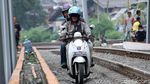 Makin Nekat! Pemotor Mulai Terobos Jalur Kereta