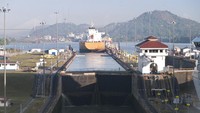 Amerika Serikat memiliki dan mengoperasikan terusan selama 70 tahun. Baru pada bulan Desember 1999 Panama berhasil mengendalikan perairan vital ini (iStock)