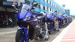 Menguji Yamaha R25 Baru di Sentul