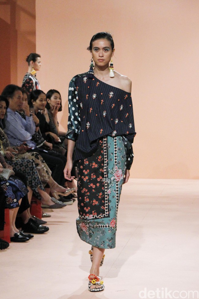 Rancangan terbaru Spring Summer 2019 Studio 133 Biyan dengan mengusung tema Juxtaposition yang diadakan di Hotel Dharmawangsa, Jakarta. Selasa [6/11/2018]. Foto: Mohammad Abduh/Wolipop  