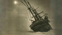 Shackleton memastikan dahulu bahwa seluruh awaknya selamat. Setelah kapal itu hilang, mereka bertahan selama 17 bulan di kamp-kamp dalam kondisi alam yang ganas (Getty/CNN Travel)