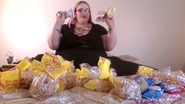 Wanita Ini Nggak Mau Berhenti Makan Sebelum Jadi yang Terberat di Dunia