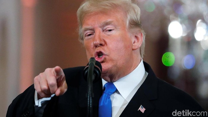 Donald Trump merasa dirinya perlu melakukan intervensi terhadap kasus yang membuat bos Huawei ditangkap. Foto: Reuters Donald Trump merasa dirinya perlu melakukan intervensi terhadap kasus yang membuat bos Huawei ditangkap. Foto: Reuters