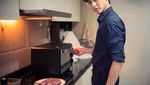 Manisnya Aktor Thailand James Jirayu Saat Masak dan Kulineran