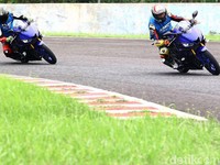 Asyiknya Yamaha R25 Terbaru, Cornering Jadi Lebih Pede