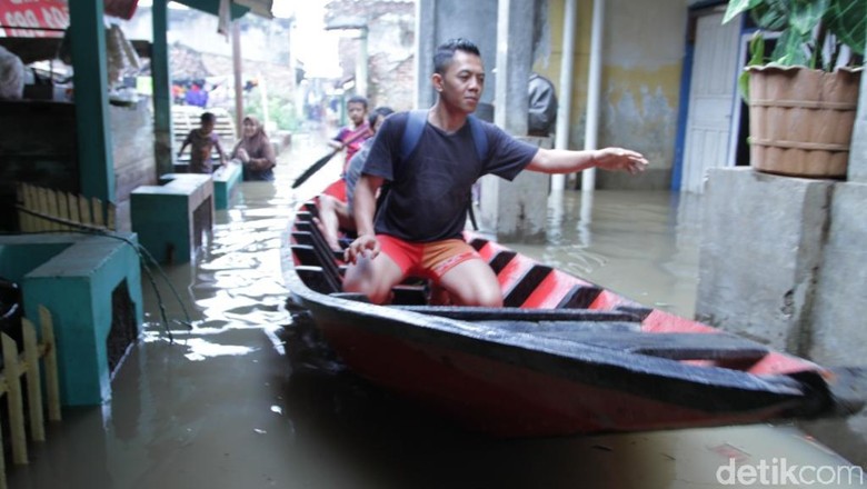 Banjir Masih Menggenangi Tiga Kecamatan di Kabupaten Bandung Banjir Masih Menggenangi Tiga Kecamatan di Kabupaten Bandung