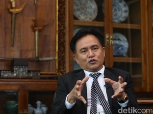 Yusril: Perppu Ciptaker Bukan Pilihan Terbaik tapi Paling Mungkin