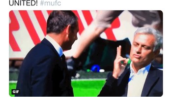 Meme ini menggambarkan gaya Mourinho saat MU sukses membalikkan ketinggalan untuk menang 2-1 di markas Juve. (Foto: Internet/Twitter)