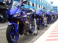 Asyiknya Yamaha R25 Terbaru, Cornering Jadi Lebih Pede