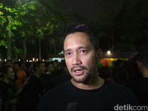 Doa Tora Sudiro Pertama Kali Bonceng Istri Pakai Moge