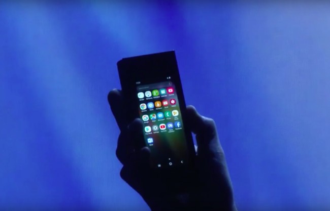 Seluk Beluk Ponsel Layar Lipat Samsung