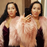 Si kembar telah mencari pengobatan untuk dysmorphia tubuh mereka, dan sekarang meminum antidepresan. Mereka juga mengambil langkah-langkah untuk mengembalikan penampilan asli mereka. Meskipun mereka enggan untuk kembali ke bawah pisau bedah, Anna dan Lucy tetap mempertahankan rezim perawatan kulit ketat mereka yang meliputi masker wajah, masker kaki, lulur tubuh. Foto: Instagram @annalucydecinque