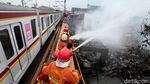 Imbas Kebakaran di Kedoya, KRL Duri-Tangerang Dihentikan Sementara