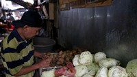 Menurut Direktur Utama Perumda Pasar Jaya, Arief Nasrudin mengungkapkan revitalisasi itu dilakukan untuk mengembangkan pasar tradisional sehingga nantinya bisa menjadi pasar tradisional yang berkonsep modern.