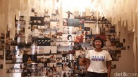 Kolase foto yang memamerkan foto karya Sejauh Mata Memandang dalam balutan koleksi Musim Rintik 2018 dan pameran seni Timun Mas. Foto: Desi/ detikHOT