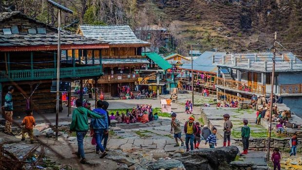 Desa Malana di Himalaya