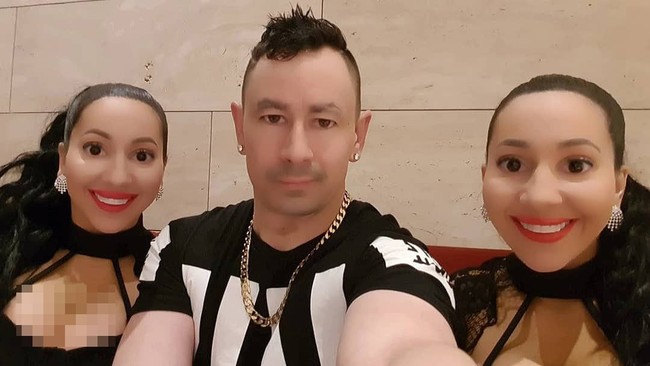 Anna dan Lucy yang tinggal di Perth ini ternyata juga sangat saling terbuka dengan bagian lain yang tidak biasa dalam hidup mereka. Bahkan, mereka berbagi pacar bernama Ben. Foto: Instagram @annalucydecinque