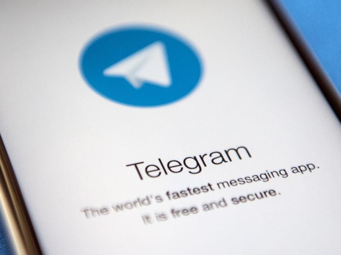 LONDON, ENGLAND - MAY 25:  A close-up view of the Telegram messaging app is seen on a smart phone on May 25, 2017 in London, England. Telegram, an encrypted messaging app, has been used as a secure communications tool by Islamic State. (Photo by Carl Court/Getty Images)