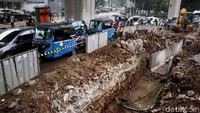 Begini penampakan kemacetan yang terjadi di kawasan Mayestik, Jakarta Selatan, Jumat (9/11/2018).