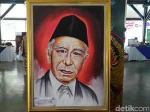 Dulu Dibui karena Pidato PRRI, Kasman Singodimedjo Kini Pahlawan