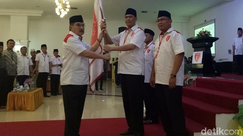 Lantik Pengurus Garda Sumsel, Antasari Azhar Siap Menangkan Jokowi Lantik Pengurus Garda Sumsel, Antasari Azhar Siap Menangkan Jokowi