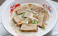 Bukan Bulat, Bakso Ini Bentuknya Buaya hingga Donat!