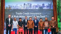 Seminar ini membahas bagaimana perusahaan dapat melindungi piutang mereka serta dapat memaksimalkan keuntungan di tengah situasi tersebut. Salah satu tool yang dapat dimanfaatkan untuk memitigasi resiko yang terjadi adalah dengan menggunakan asuransi kredit perdagangan. Foto: dok. Asuransi Sinarmas