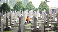 Beginilah kondisi Taman Makam Pahlawan yang sudah bersih dan rapi.