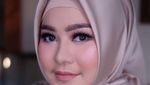 Begini Gaya Makan Istri Zumi Zola yang Ngaku Kaya dari Kakeknya