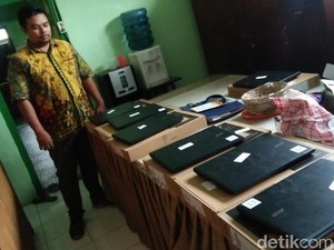 Ironis! SD dekat Mapolres Jombang Dibobol Maling, 16 Laptop Raib