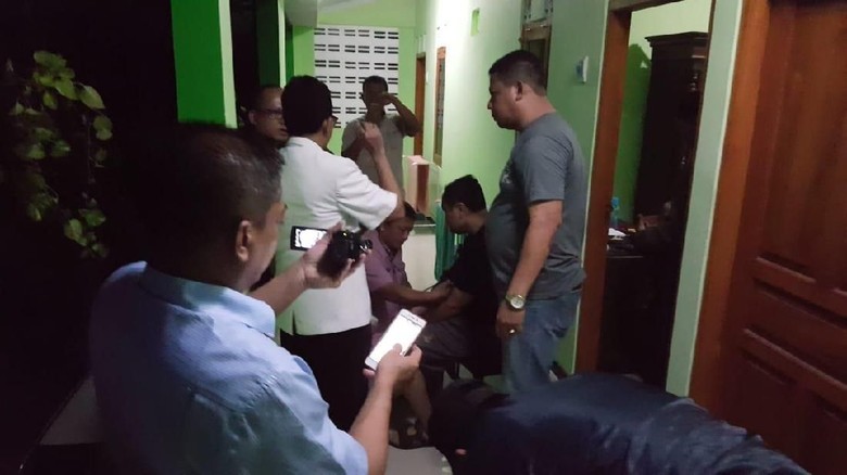 KPK Bantu Kejati Jabar Tangkap Koruptor Kredit Rp 25 M KPK Bantu Kejati Jabar Tangkap Koruptor Kredit Rp 25 M