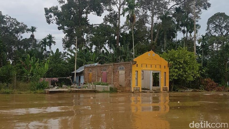 Kabupaten Inhu Riau Dilanda Banjir, Sejumlah Sekolah Diliburkan Kabupaten Inhu Riau Dilanda Banjir, Sejumlah Sekolah Diliburkan