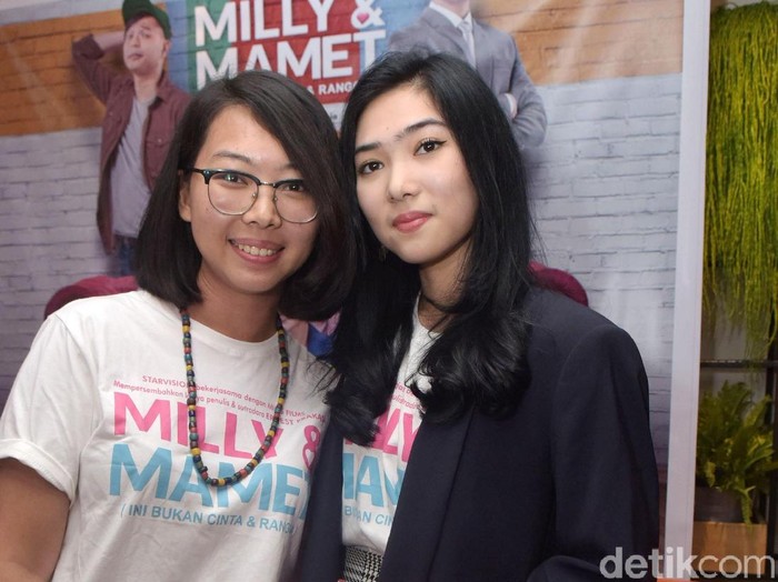 Isyana Sarasvati dan Rara Sekar Isyana Sarasvati dan Rara Sekar saat ditemui di kawasan Menteng.
