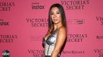 Aksi Jennifer Bachdim di Backstage Model Victorias Secret