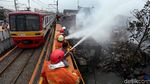 Imbas Kebakaran di Kedoya, KRL Duri-Tangerang Dihentikan Sementara