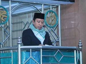 Jadi Khatib Jumat, Rommy Cerita Peran Ulama Saat Perang 10 November