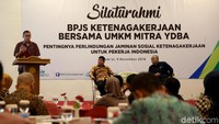Para peserta yang hadir merupakan pelaku UKM dari mitra yayasan dharma bhakti astra (YDBA) terlihat sangat antusias mengikuti acara tersebut.